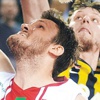 İzmir ekibi Fenerbahçe'yi evinde devirerek seride 2-1 öne geçti