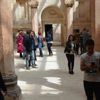 İshak Paşa Sarayı turistlerin gözdesi İshak Paşa Sarayı turistlerin gözdesi