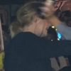Adele, Londra'daki yangın yerine gitti