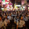 Hong Kong'da protestolara sebep olan yasa 'öldü' Hong Kong'da protestolara sebep olan yasa 'öldü'