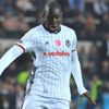 Beşiktaş Demba Ba ile 1 yıl daha yola devam edecek Beşiktaş Demba Ba ile 1 yıl daha yola devam edecek