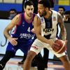 Anadolu Efes ligde ilk mağlubiyetini aldı