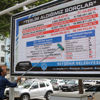 AKP'den kalan borcu billboardlara astırdı
