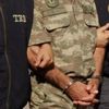 İstanbul İl Jandarma Komutanlığında görevli 22 asker tutuklandı İstanbul İl Jandarma Komutanlığında görevli 22 asker tutuklandı