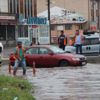 Kocaeli'de 1 saatlik sağanak yağış iş yerlerini sular altında bıraktı