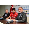 Antalyaspor, Ahmet Aras'la 2.5 Yıllık Sözleşme İmzaladı Antalyaspor, Ahmet Aras'la 2.5 Yıllık Sözleşme İmzaladı