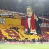 Galatasaray taraftarlarından derbi hazırlığı Galatasaray taraftarlarından derbi hazırlığı