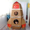 (Özel) Kızı evde sıkılmasın diye balkonu uzay üssüne ...