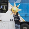 AK Parti seçim otobüsüne saldırı!
