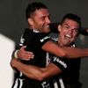 Pepe ve Tosic görev başına Pepe ve Tosic görev başına