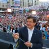 Başbakan'dan sahnede selfie sürprizi Başbakan'dan sahnede selfie sürprizi