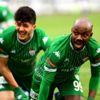 Bursaspor zirve takibini sürdürüyor Bursaspor zirve takibini sürdürüyor