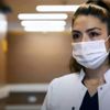 Koronavirüse yakalanan hemşire, üç duyusunu kaybetti