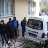 Evinin bahçesinde acı olay Evinin bahçesinde acı olay