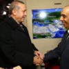 Eşinden Başbakana büyük jest