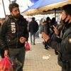 Pazarda maske takmayanlara ceza yağdı