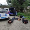 Polis, kaçmaya çalışan 4 kişiyi havaya ateş ederek ...