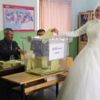 Referandumda gelinlikle oy kullandı Referandumda gelinlikle oy kullandı