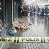 Sokak ortasında bir anda yere yığılan adam öldü Sokak ortasında bir anda yere yığılan adam öldü