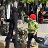 Kaçaklar, binecekleri botu şişirirken yakalandı Kaçaklar, binecekleri botu şişirirken yakalandı