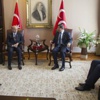 Davutoğlu-Bahçeli görüşmesindeki siyah çantanın sırrı Davutoğlu-Bahçeli görüşmesindeki siyah çantanın sırrı