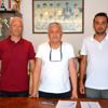 Ayvalıkgücü Belediyespor un teknik patronu Mutlu Karakaş ... Ayvalıkgücü Belediyespor un teknik patronu Mutlu Karakaş ...
