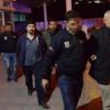FETÖ'nün firari abileri saklandıkları evde yakalandı FETÖ'nün firari abileri saklandıkları evde yakalandı