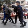 Şehit ailesini dolandırdılar cami anonsuyla yakalandılar Şehit ailesini dolandırdılar cami anonsuyla yakalandılar