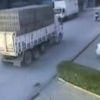 Devrilen bisikletten düştü, üzerinden kamyon geçti öldü Devrilen bisikletten düştü, üzerinden kamyon geçti öldü
