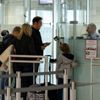 Almanya'da bir Türk sahte Covid-19 test sonucu belgesiyle uçağa binmeye çalıştı
