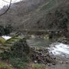 Rize'de tarihi kemer köprü yıkıldı Rize'de tarihi kemer köprü yıkıldı