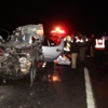 Mersin'de kamyonet, TIR'a çarptı, 5 ölü var