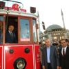 Başkan Erdoğan İstiklal Caddesi'nde vatandaşlarla bir araya geldi Başkan Erdoğan İstiklal Caddesi'nde vatandaşlarla bir araya geldi