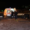 Demir parçası otomobile saplandı Demir parçası otomobile saplandı