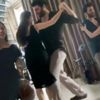 Can Yaman'dan annesine tango dersi Can Yaman'dan annesine tango dersi