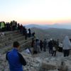 Dünya mirası Nemrut'a ziyaretçi akını Dünya mirası Nemrut'a ziyaretçi akını