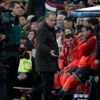 Galatasaray teknik direktörü Fatih Terim kendine hakim olamadı! Üzerine yürüdü, eliyle itti... Galatasaray teknik direktörü Fatih Terim kendine hakim olamadı! Üzerine yürüdü, eliyle itti...