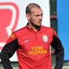 Sneijder yeni sözleşme istiyor