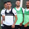 Beşiktaş'ta Adriano antrenmanda yer almadı Beşiktaş'ta Adriano antrenmanda yer almadı