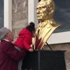 Küçük kızın Atatürk sevgisi Küçük kızın Atatürk sevgisi