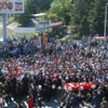 Şehidi binlerce kişi uğurladı Şehidi binlerce kişi uğurladı
