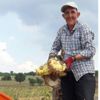 Traktörün altında kalan çiftçi hayatını kaybetti Traktörün altında kalan çiftçi hayatını kaybetti