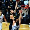 Kerr'den tarihe geçen 300. galibiyet Kerr'den tarihe geçen 300. galibiyet
