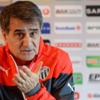 Şenol Güneş: "Beşiktaş ile görüştük" Şenol Güneş: "Beşiktaş ile görüştük"