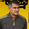 Şenol Güneş: "Oyuncularıma kızamam ama sadece..." Şenol Güneş: "Oyuncularıma kızamam ama sadece..."