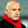 Hikmet Karaman, iki futbolcusuyla görüştü Hikmet Karaman, iki futbolcusuyla görüştü