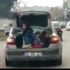 Çocukların otomobil bagajında tehlikeli yolculuğu