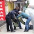 Pazar Girişinde Unutulan Çantalar Polisi Alarma Geçirdi Pazar Girişinde Unutulan Çantalar Polisi Alarma Geçirdi