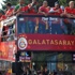 Galatasaray şampiyonluğunu kutluyor Galatasaray şampiyonluğunu kutluyor