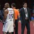 Anadolu Efes Başkanı takımı soyunma odasına götürdü